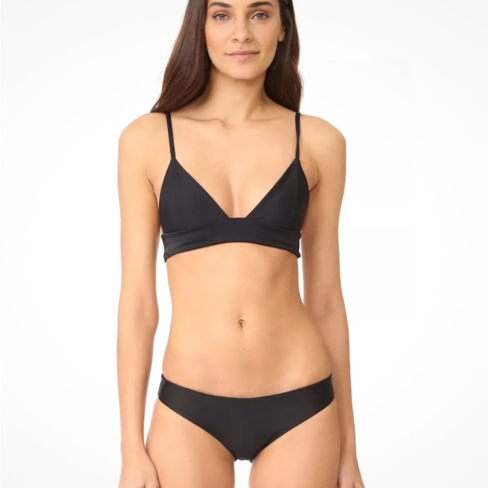 Tori Praver NWT Daniella Black Triangle Bikini Top Size L